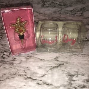 Lilly Pulitzer Wine Stopper /Stemless Wine Glasses